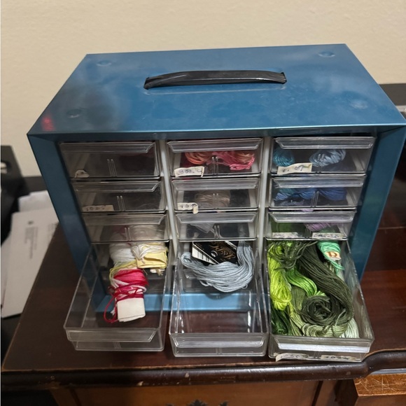 Akro-Mils Storage Container 15-Drawer  With Cross Stitch Floss - Picture 3 of 8